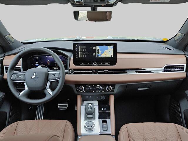 Mitsubishi OUTLANDER 2.4 PHEV Instyle+ | VAN ¤ 65.430,00 VOOR ¤ 61.430,00 | UIT VOORRAAD LEVERBAAR