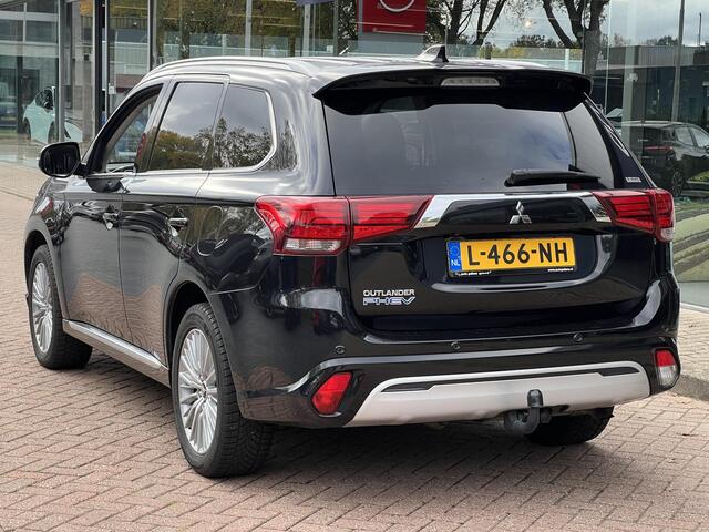 Mitsubishi OUTLANDER 2.4 PHEV Intense+ | Trekhaak | Navigatie | Sunroof |