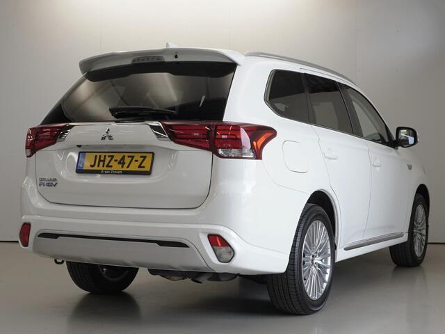 Mitsubishi OUTLANDER 2.4 PHEV Pure | 18" velgen | App Connect | Dealer onderhouden | Garantie tot 30-7-2028!