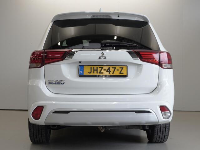 Mitsubishi OUTLANDER 2.4 PHEV Pure | 18" velgen | App Connect | Dealer onderhouden | Garantie tot 30-7-2028!