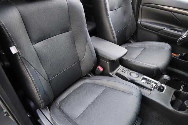 Mitsubishi OUTLANDER 2.0 Instyle Automaat 7 zitter 1e Eig, Leder, Opendak, NL Auto, dealer O.H. Trekhaak