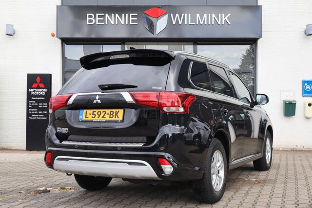 Mitsubishi OUTLANDER 2.4 PHEV Pure Apple/AndroidAuto/AllSeasons