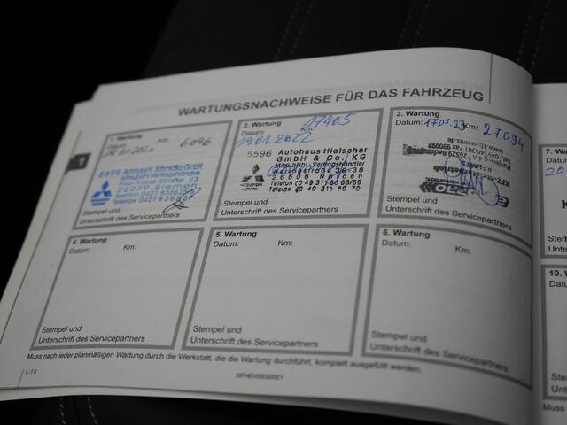 Mitsubishi OUTLANDER 2.4 PHEV Intense Plug In Hybrid 225pk Dealer O.H PHEV | Trekhaak | Camera | Lederen Sportstoelen Verwarmd | Navigatie | Keyless | Android Auto | DAB |