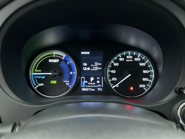 Mitsubishi OUTLANDER 2.4 PHEV Intense 18" Lichtmetaal | Camera achter | Navigatie | Leder/Alcantara