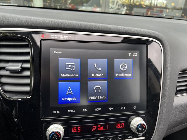 Mitsubishi OUTLANDER 2.4 PHEV Intense+ | Navigatie | Carplay/Android | Elektrisch Glazen schuif-/kanteldak |