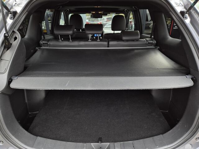 Mitsubishi OUTLANDER 2.4 PHEV Instyle | Schuif kanteldak | Navigatie |