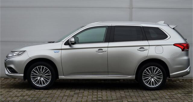 Mitsubishi OUTLANDER PHEV 2.4 PURE PLUS 4WD | PLUG IN HYBRID | HOGE ZIT | CLIMATE | CRUISE | 18'' VELGEN | ALL IN RIJKLAARPRIJS