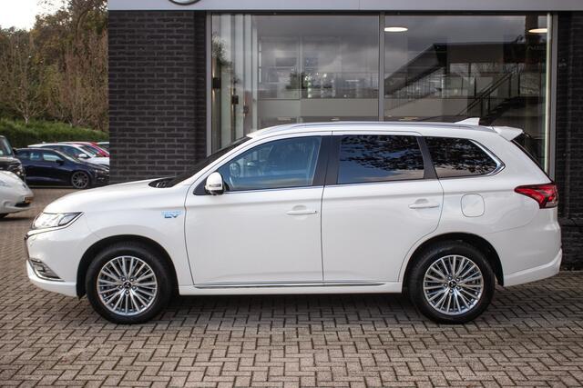 Mitsubishi OUTLANDER 2.4 PHEV Intense+ - Compleet uitgevoerd
