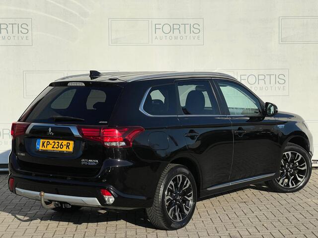 Mitsubishi OUTLANDER 2.0 PHEV Executive Edition NL AUTO | CAMERA | TREKHAAK | NAVI |