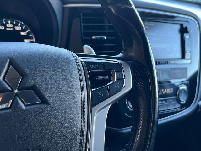 Mitsubishi OUTLANDER 2.0 PHEV Executive Edition NL AUTO | CAMERA | TREKHAAK | NAVI |