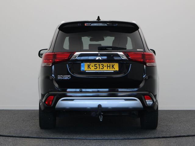 Mitsubishi OUTLANDER 2.4 PHEV Intense | Stoel verwarming | Trekhaak | Half leder |
