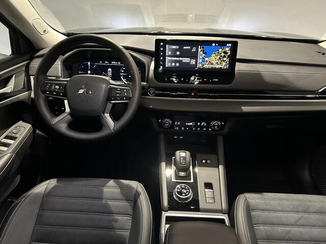 Mitsubishi OUTLANDER 2.4 PHEV First Edition | Navigatie | Stoelverwarming | 360 Camera | Elek. Achterklep