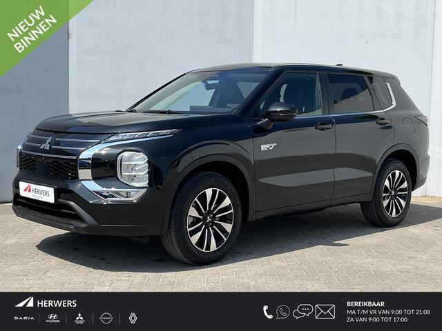 Mitsubishi OUTLANDER 2.4 PHEV Intense / ¤6.000,- Voordeel Op Nieuwprijs / Gratis Afneembare Trekhaak t.w.v. ¤1.449,- /Elektrische Range 86 KM WLTP / 1600KG Trekgewicht / 8 Jaar Fabrieksgarantie