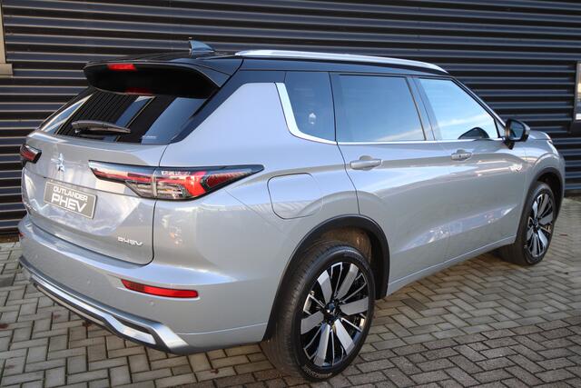 Mitsubishi OUTLANDER 2.4 PHEV Instyle+ Rijklaarprijs nu ¤ 60.740,- Nieuw! Uit voorraad leverbaar & tijdelijk ¤ 4.000,- korting!