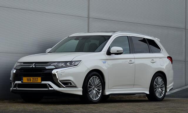 Mitsubishi OUTLANDER PHEV 2.4 INSTYLE 4WD | PLUG IN HYBRID | V2G | FULL OPTIONS | ADAPTIEF CRUISE | SCHUIFDAK | VERLAAGD | TREKHAAK 1500KG | SPORTPAKKET | ALL IN RIJKLAARPRIJS