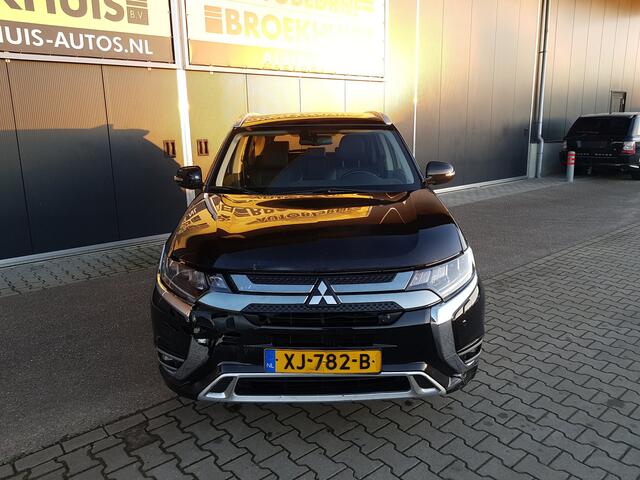 Mitsubishi OUTLANDER 2.4 PHEV Intense