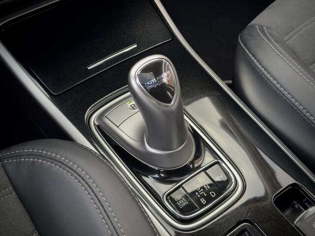 Mitsubishi OUTLANDER 2.4 ACTIE! BETAAL NU 50% 11450 DE REST IN 2JR RENTEVRIJ FINANCIEREN