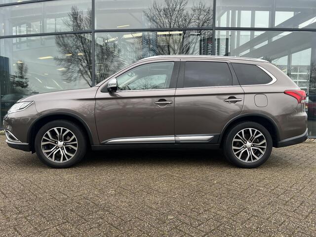 Mitsubishi OUTLANDER 2.0 Instyle | AUTOMAAT | TREKHAAK | 7 PERS | 1E EIGENAAR | LEDER | 360 CAMERA | VOORRUIT + STUUR & STOELVERWARMING | 1600kg TREKGEWICHT |