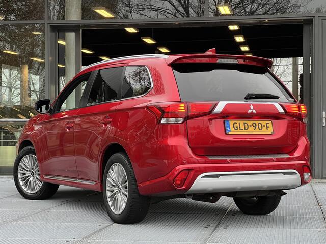 Mitsubishi OUTLANDER 2.4 PHEV Instyle | Leder | Navigatie | 360 camera