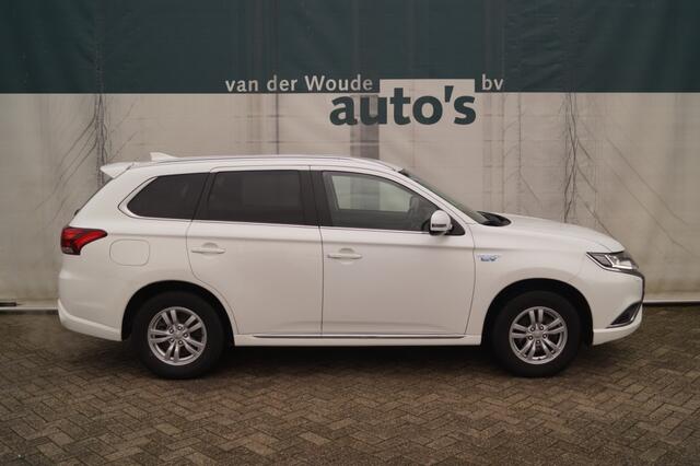 Mitsubishi OUTLANDER 2.4 PHEV Automaat Pure -ECC-PDC-TREKHAAK-