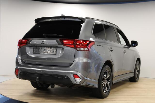 Mitsubishi OUTLANDER 2.4 PHEV Instyle | Schuif- opendak | Trekhaak | Stoelverwarming