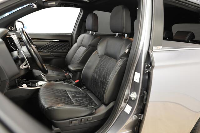 Mitsubishi OUTLANDER 2.4 PHEV Instyle | Schuif- opendak | Trekhaak | Stoelverwarming