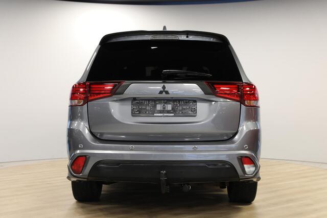 Mitsubishi OUTLANDER 2.4 PHEV Instyle | Schuif- opendak | Trekhaak | Stoelverwarming