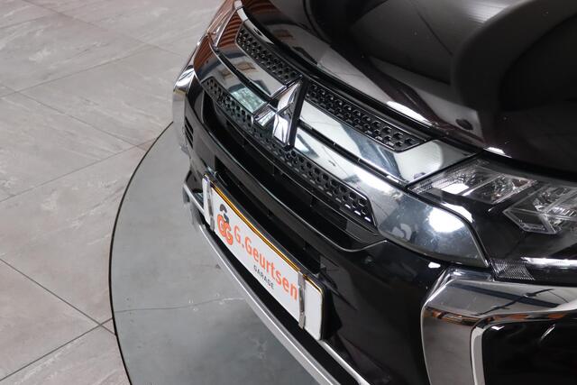 Mitsubishi OUTLANDER 2.4 PHEV Pure+ Trekhaak, Navigatie, Cruise Control, Stoelverwarming, Apple CarPlay/Android Auto