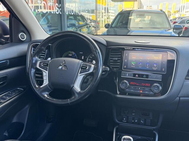 Mitsubishi OUTLANDER 2.4 PHEV Intense+ TREKHAAK | PANODAK |