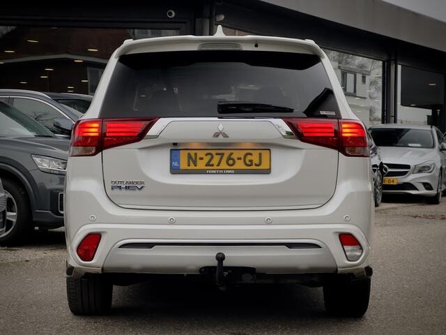 Mitsubishi OUTLANDER 2.4 PHEV INTENSE+ PANODAK LEDER NAVI CAMERA APPLE-CARPLAY LED LMV PDC