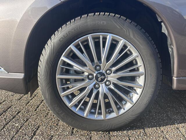 Mitsubishi OUTLANDER 2.4 PHEV Intense + Trekhaak!