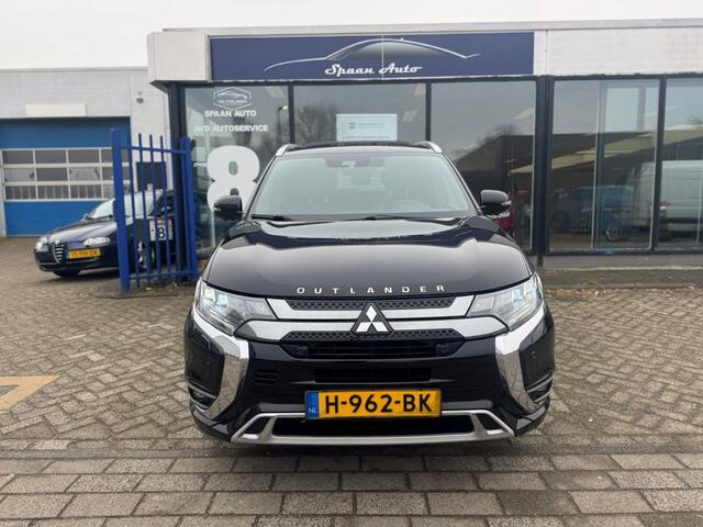 Mitsubishi OUTLANDER 2.4 PHEV Instyle+ | PANODAK | STUURVERW. | 360* CAM | LEER