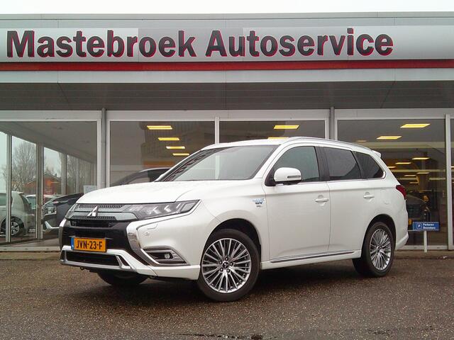 Mitsubishi OUTLANDER 2.4 PHEV Intense+ Automaat Staat in Hardenberg
