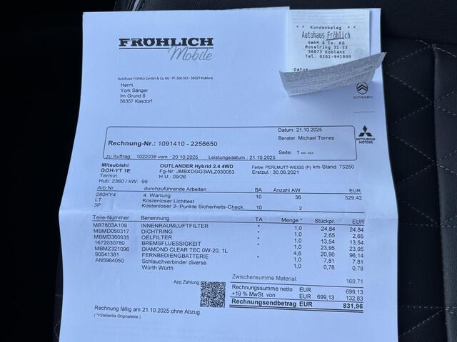 Mitsubishi OUTLANDER 2.4 PHEV Plug-in Instyle Automaat / Afn. Trekhaak / Garantie tot 9-2029 <160.000km / Adap Cruise / Dealer onderhouden / Panorama dak / 1500kg Trekgewicht / Rondomzicht Camera / Apple Carplay Android Auto / Allseason banden / Stuur & Stoelverwarming /
