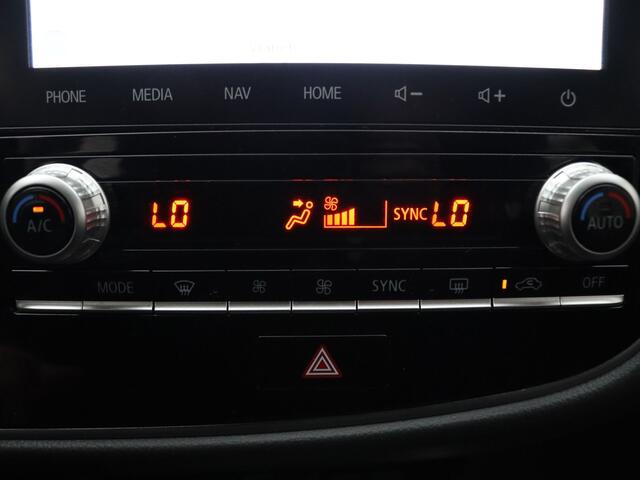 Mitsubishi OUTLANDER 2.4 PHEV Intense+ 225pk Camera | Cruise | Navi | Stoelverw.