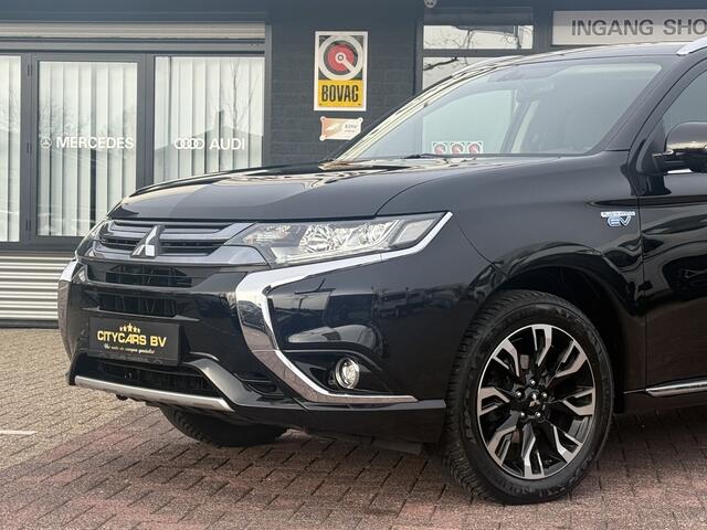 Mitsubishi OUTLANDER 2.0 PHEV Pure 4wd Plug-in Hybrid automaat appla carplay camera climate ctr cruise ctr alcantara/half leder trekhaak lmv 18 inch dealer onderhouden