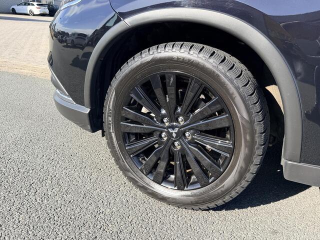 Mitsubishi OUTLANDER 2.0 150PK AWD 7p Black-Edition AutomaatoLeder