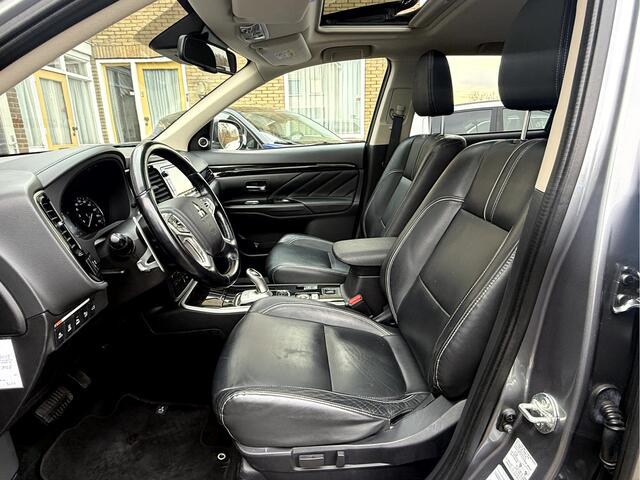 Mitsubishi OUTLANDER 2.0 PHEV Prestige Leer, Schuif-kanteldak, Trekaak