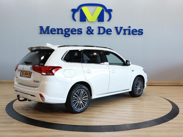 Mitsubishi OUTLANDER 2.4 PHEV S-Edition Airco ECC | Panorama | Trekhaak | Adaptive Cruise | Keyless | Leder | Stuur \ Stoelverwarming | Isofix | NAP