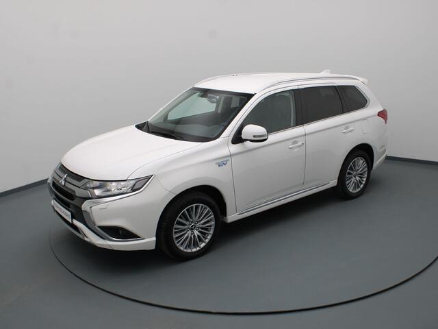 Mitsubishi OUTLANDER 2.4 PHEV Intense 225pk Camera | Cruise | Navi | Stoelverw.
