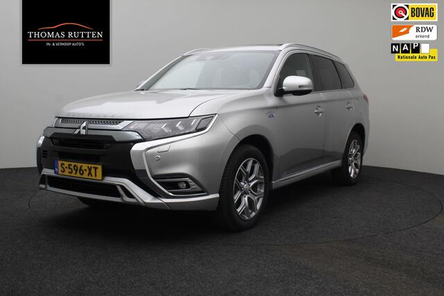 Mitsubishi OUTLANDER 2.4 PHEV S-Edition 4WD 2019 | Navigatie | DAB Radio | Cruise Control Adaptive | Stuurwiel Bediening | Achteruitrij Camera | Elektrische Achterklep | Lichtmetalen Velgen | Boekjes | 2 Sleutels