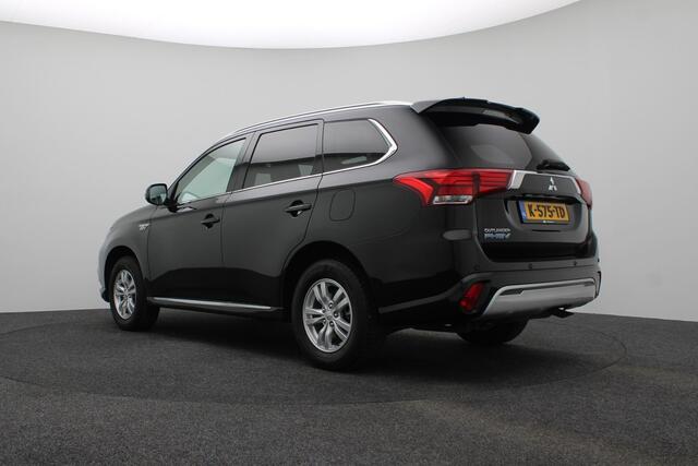 Mitsubishi OUTLANDER 2.4 PHEV Pure | Cruise Control | Navigatie | Carplay | 1500 kg Trekgewicht |