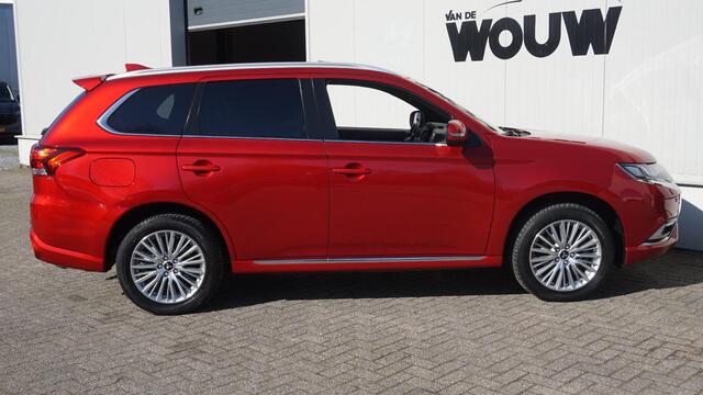 Mitsubishi OUTLANDER 2.4 PHEV Instyle | Trekhaak afn.