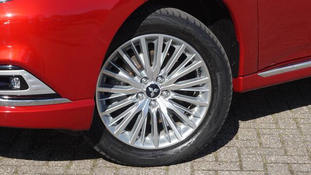 Mitsubishi OUTLANDER 2.4 PHEV Instyle | Trekhaak afn.