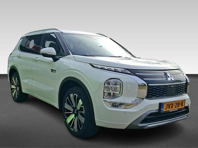 Mitsubishi OUTLANDER 2.4 PHEV Instyle+ Inclusief ¤4.000,- voordeel