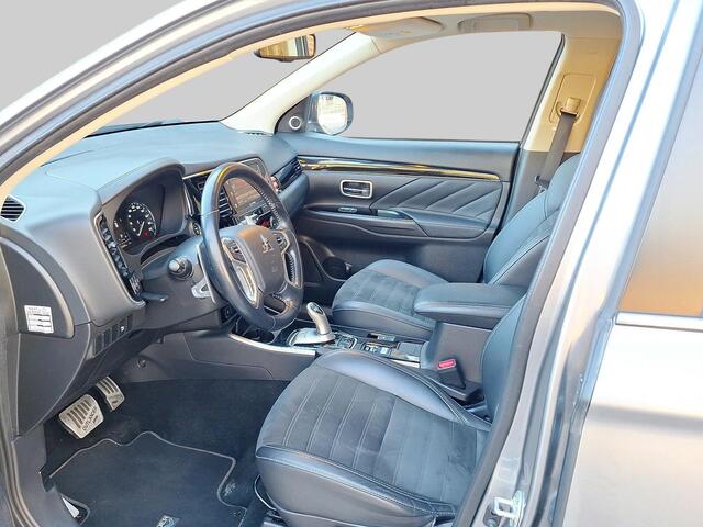 Mitsubishi OUTLANDER 2.4 PHEV Pure+