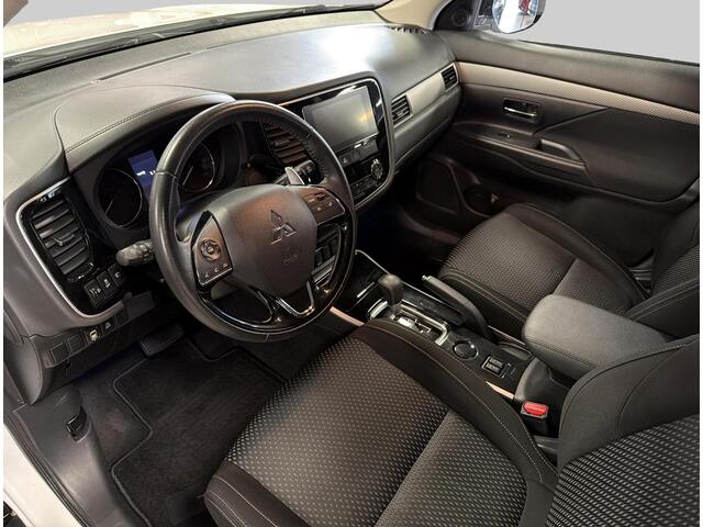 Mitsubishi OUTLANDER 2.0 Business Edition