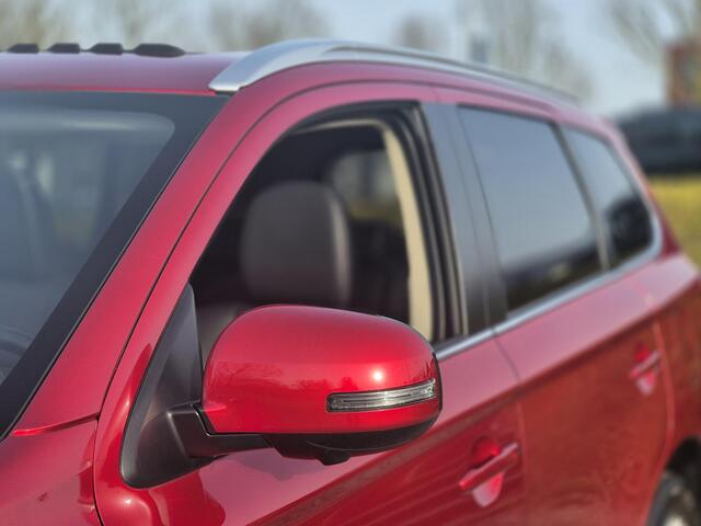 Mitsubishi OUTLANDER 2.4 PHEV Intense+