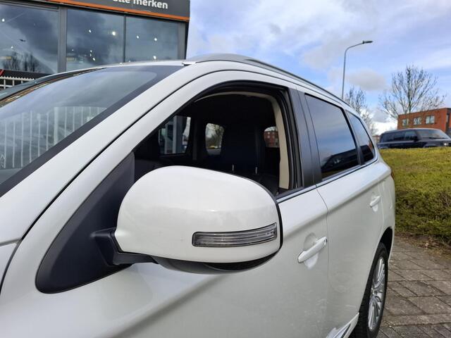 Mitsubishi OUTLANDER 2.4 PHEV Intense Trekhaak
