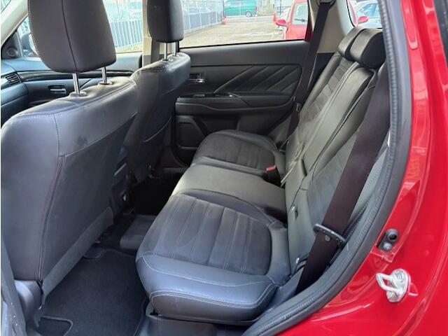 Mitsubishi OUTLANDER 2.0 PHEV Pure 1 EIGENAAR NL*HYBRIDE/BENZINE/LPG-G3 NIEUWE APK *